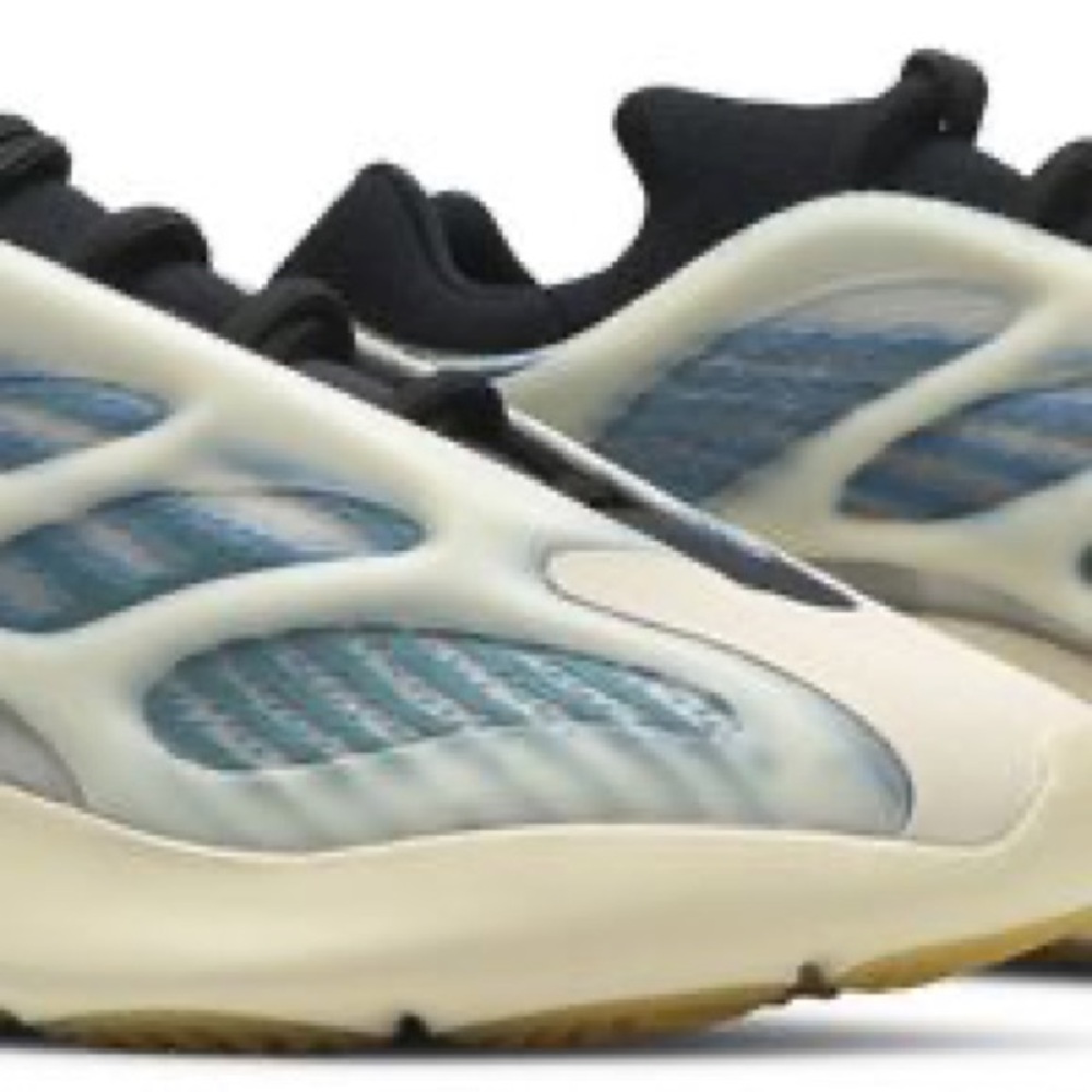 Used once adidas Yeezy 700 V3